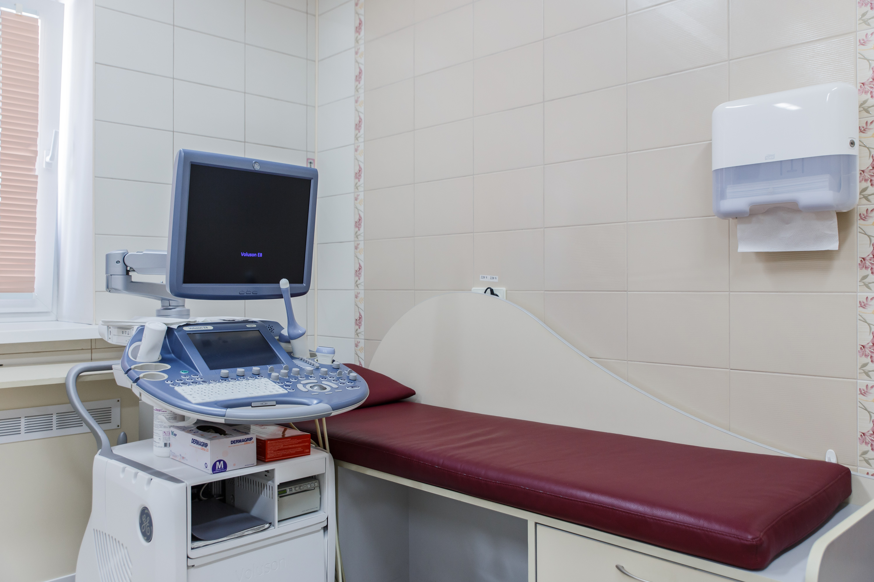 УЗ-аппарат в гинекологическом кабинете | Новый Лекарь
